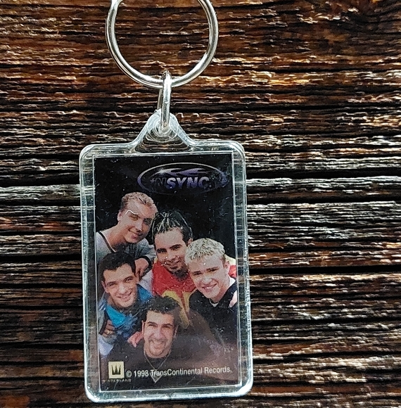 Vintage *NSYNC keychain - Picture 2 of 3